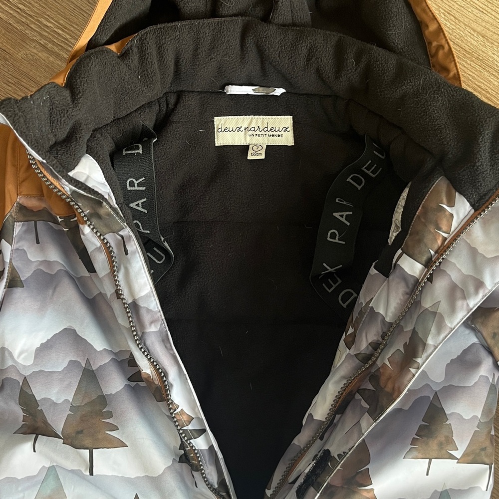 Deux par Deux One-Piece Teknik Snowsuit. Size 7 Kids. Like New! - Picture 5 of 7